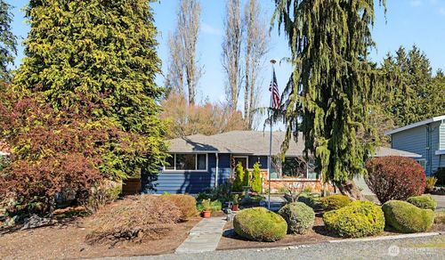 6923 189th Pl Sw, Lynnwood, WA, 98036-4122 | Card Image