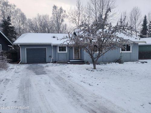 18226 Clear Falls Cir, Eagle River, AK, 99577-8529 | Card Image