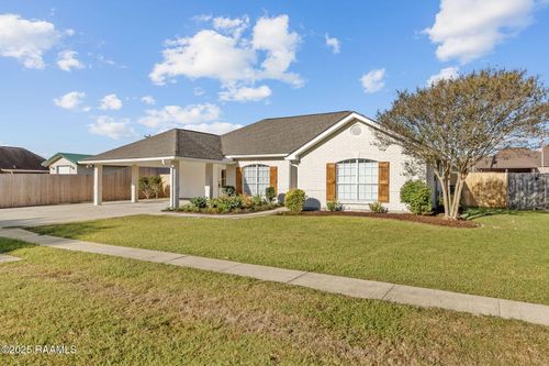 200 Pappa Joe Dr, Broussard, LA, 70518-4559 | Card Image