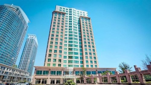 601-8 Lee Centre Dr, Scarborough, ON, M1H3H8 | Card Image