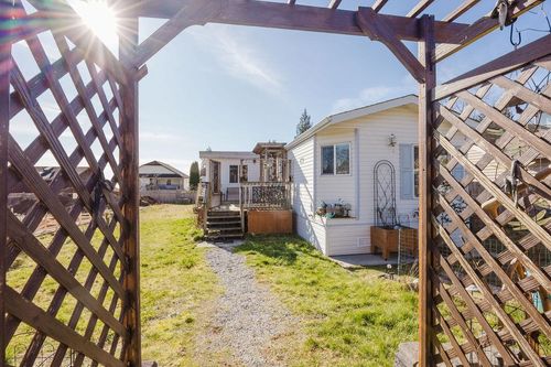 753 Steinbrunner Rd, Gibsons, BC, V0N1V9 | Card Image