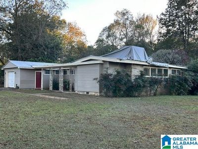 111 Crestview Drive, House other with 3 bedrooms, 2 bathrooms and null parking in WEAVER AL | Image 3