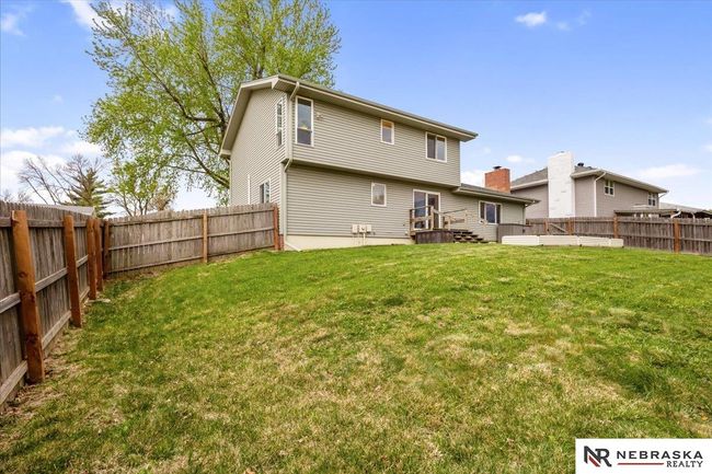 3102 Lynnwood Dr, House other with 4 bedrooms, 4 bathrooms and 2 parking in Bellevue NE | Image 39