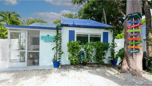 15 Susan St, Key Largo, FL, 33037-4871 | Card Image