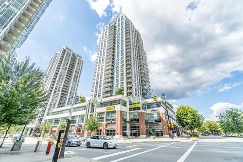 805-3007 Glen Dr, Coquitlam, BC, V3B0L8 | Card Image