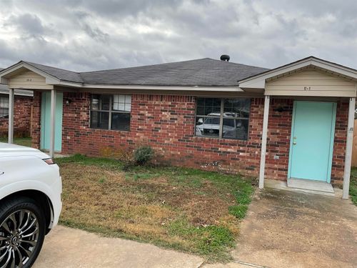 11 Sharon Cir, Greenbrier, AR, 72058-9621 | Card Image