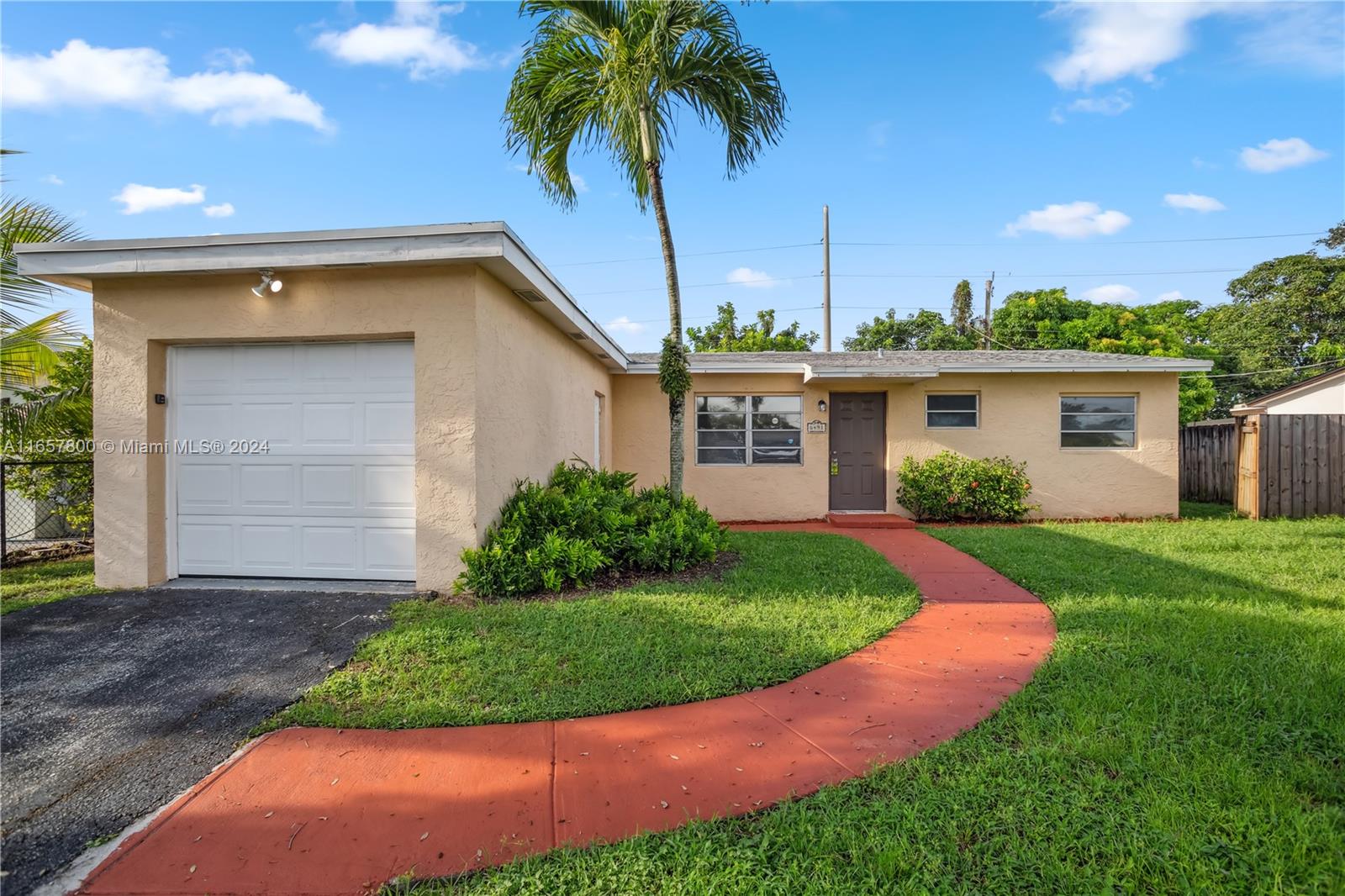 Sherman St, Hollywood, FL 33024
