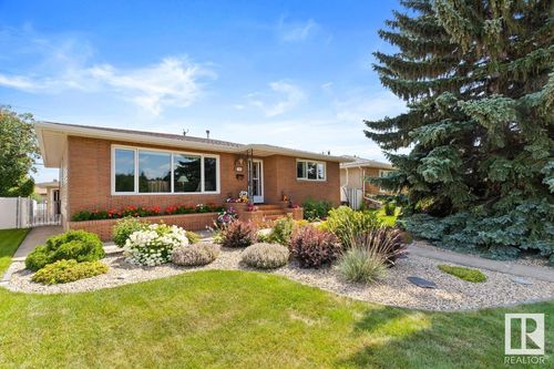 7405 87 Ave Nw, Edmonton, AB, T6B0L8 | Card Image