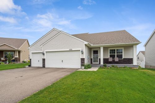 15125 Emory Circle, Apple Valley, MN, 55124 | Card Image