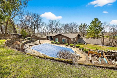 2934 County Rd W, Deerfield, WI, 53531-9748 | Card Image