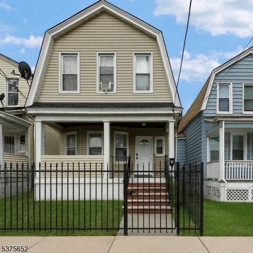 41 Coit St, Irvington, NJ, 07111-4204 | Card Image