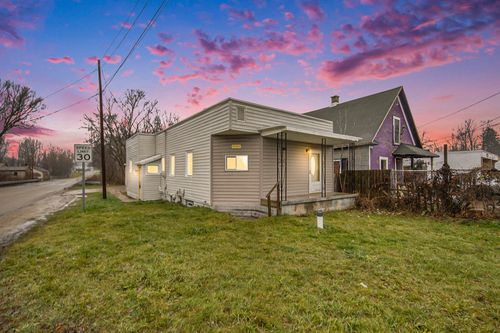 1605 State St, Marne, MI, 49435-8602 | Card Image