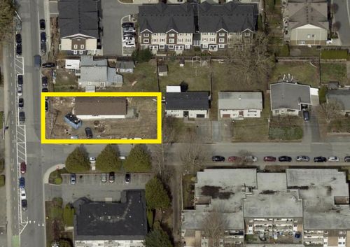 1926 Salton Rd, Abbotsford, BC, V2S3W7 | Card Image