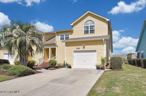 636 Settlers Ln, Kure Beach, NC, 28449-4905 | Card Image