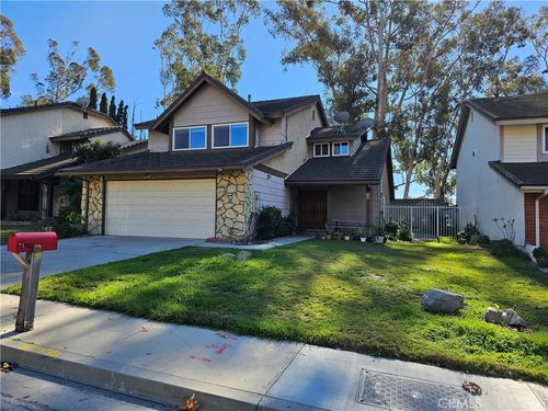 2316 Greenwich Dr, Fullerton, CA, 92833 | Card Image