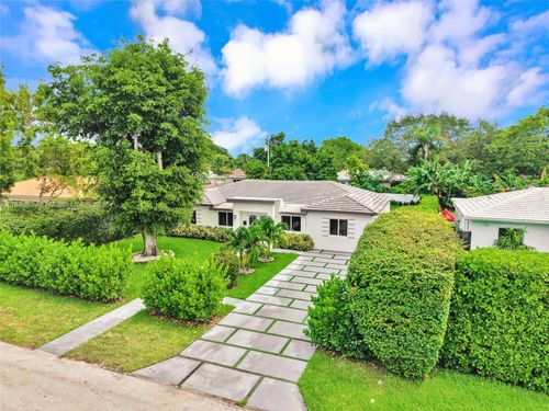 11011 Ne 9th Ct, Biscayne Park, FL, 33161-7605 | Card Image