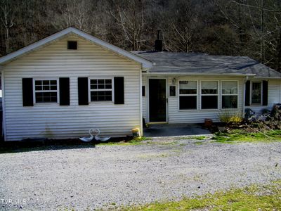 17094 Us Highway 23, House other with 3 bedrooms, 2 bathrooms and null parking in Duffield VA | Image 3