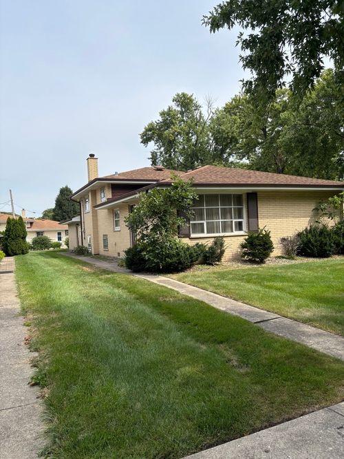 10734 31st Street, Westchester, IL, 60154 | Card Image