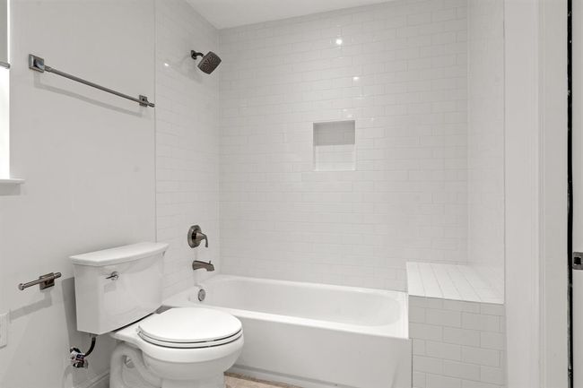 2409 Dryden Rd, House other with 4 bedrooms, 6 bathrooms and 2 parking in Houston TX | Image 22