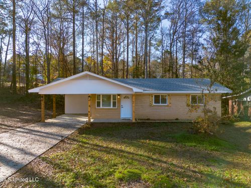 622 11th Ave Nw, Magee, MS, 39111-3368 | Card Image