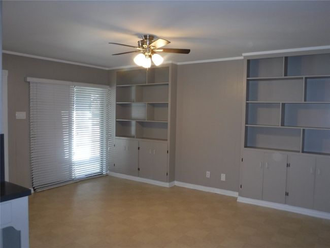 10921 Sinclair Ave, House other with 3 bedrooms, 2 bathrooms and null parking in Dallas TX | Image 5