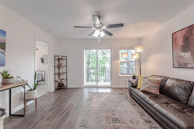APT-204 - 3604 Clawson Rd, Condo with 2 bedrooms, 2 bathrooms and 2 parking in Austin TX | Image 9
