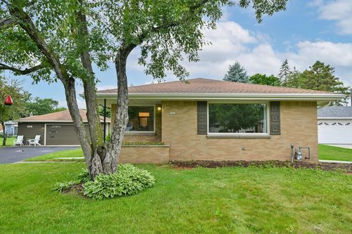 5341 S 114th Street, Hales Corners, WI, 53130 | Card Image