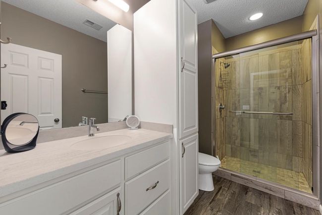 47 Bathroom_lower.jpg | Image 49
