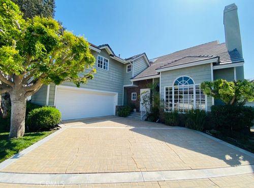 4192 Shorebreak Dr, Huntington Beach, CA, 92649-2183 | Card Image