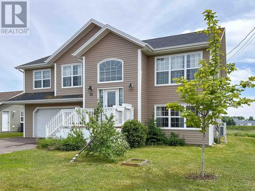 32 Mutch Cres, Charlottetown, PE, C1E3G4 | Card Image