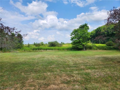 6 Staffordshire Court, Chagrin Falls, OH, 44023 | Card Image