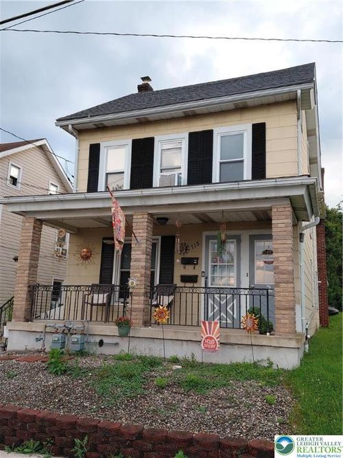 318 N 4th St, Lehightn Boro, PA, 18235-1402 | Card Image