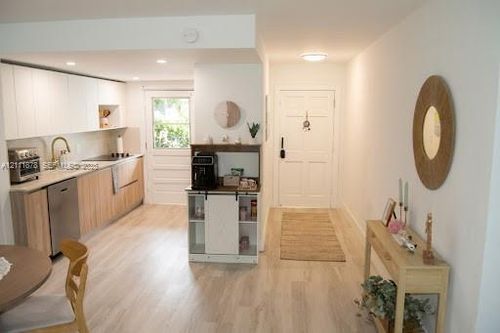 110-201 Galen Dr, Key Biscayne, FL, 33149-2110 | Card Image