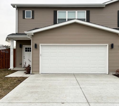 1400 8th St, Harvard, IL, 60033-7609 | Card Image