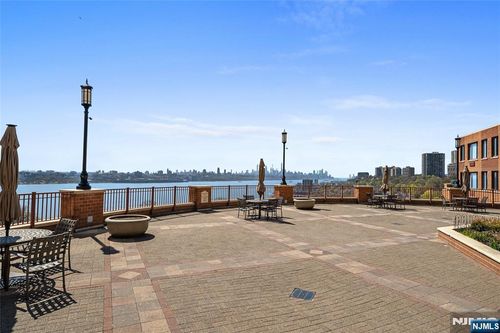 100 Old Palisade Rd, Fort Lee, NJ, 07024-7064 | Card Image