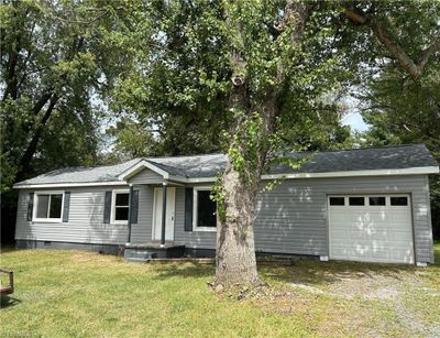 110 Westview Drive, House other with 3 bedrooms, 1 bathrooms and null parking in King NC | Image 1