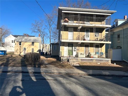 8-19 Jenks St, Central Falls, RI, 02863-3185 | Card Image