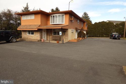 5419 Route 309, CENTER VALLEY, PA, 18034-9601 | Card Image