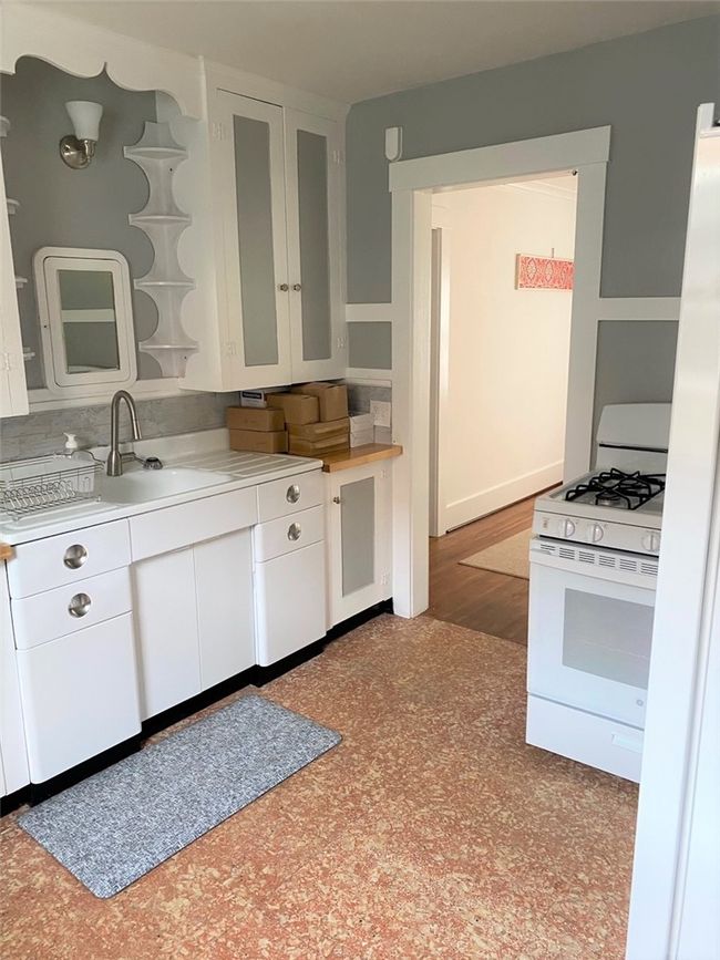 197 Rossiter Road, Sold in Rochester Zoocasa