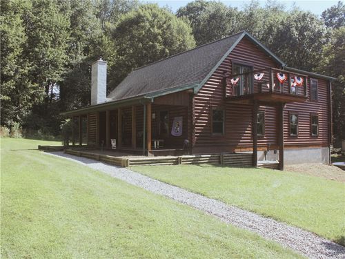 209 Channing Ln, Fenelton, PA, 16034-9315 | Card Image