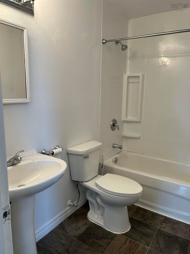 96-1 - 304 306 Philpott Street, Home with 6 bedrooms, 0 bathrooms and null parking in Port Hawkesbury NS | Image 9