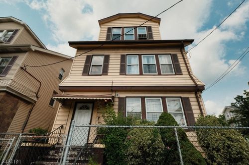 1 Western Pkwy, Irvington, NJ, 07111-2736 | Card Image
