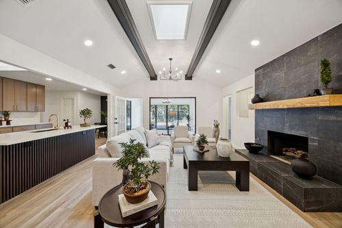 10015 Glen Canyon Dr, Dallas, TX, 75243-4609 | Card Image