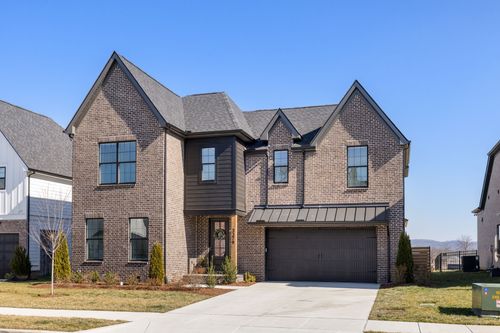 3279 Sassafras Ln, Thompsons Station, TN, 37179-3400 | Card Image