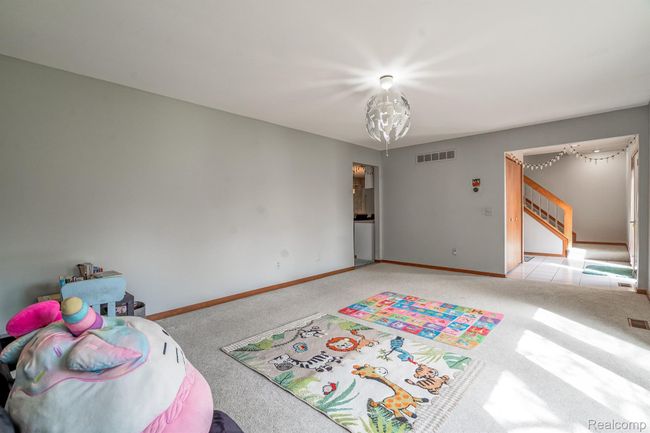 24593 Redwing Dr, House other with 4 bedrooms, 3 bathrooms and null parking in Novi MI | Image 4