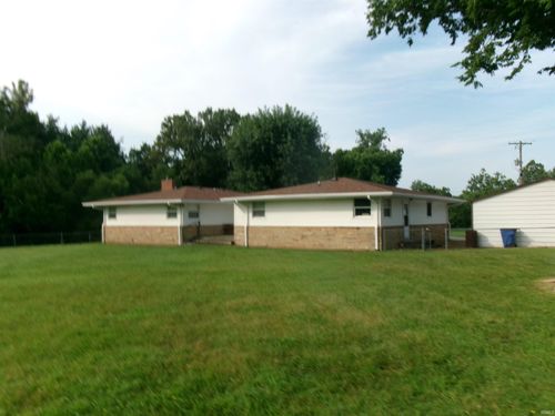 1167 N Portland Arch Rd, Covington, IN, 47932-8072 | Card Image