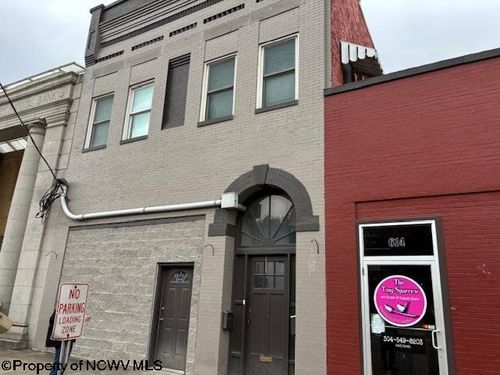 612 Elk St, Gassaway, WV, 26624-1136 | Card Image