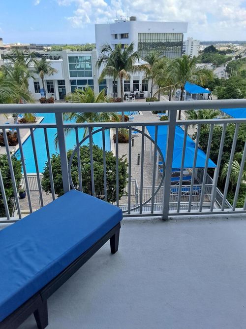 916-300 S Australian Ave, West Palm Beach, FL, 33401-5083 | Card Image