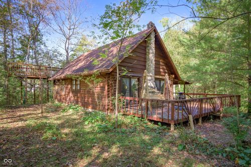 7530 N Base Rd, North Vernon, IN, 47265-8297 | Card Image