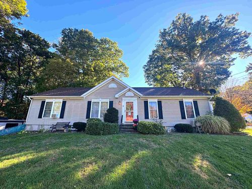 4 Rockwood St, Bennington, VT, 05201-2632 | Card Image